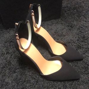 Black closed toe heels